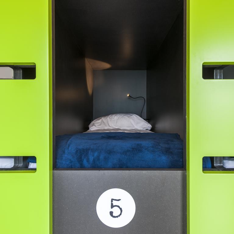 Backstay Hostel Gand Esterno foto